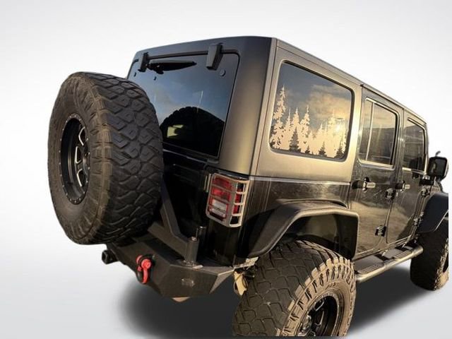 Used 2017 Jeep Wrangler Unlimited Sahara w/ Max Tow Package image 5