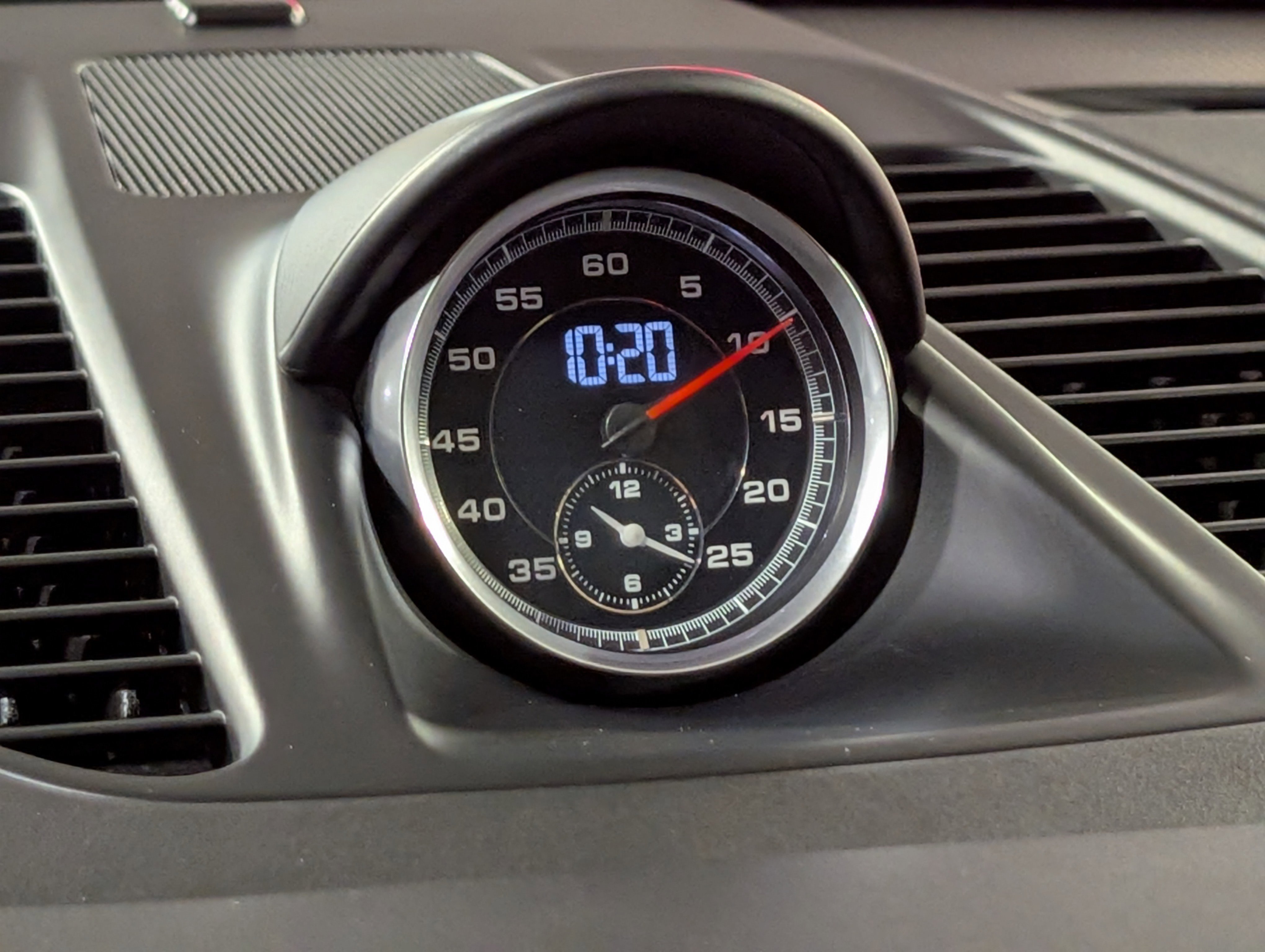 Certified 2019 Porsche 911 Turbo S AWD/4WD image 40