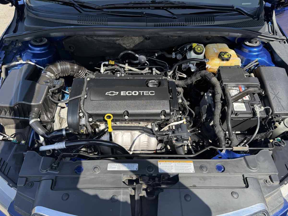 Used 2013 Chevrolet Cruze LS FWD image 17