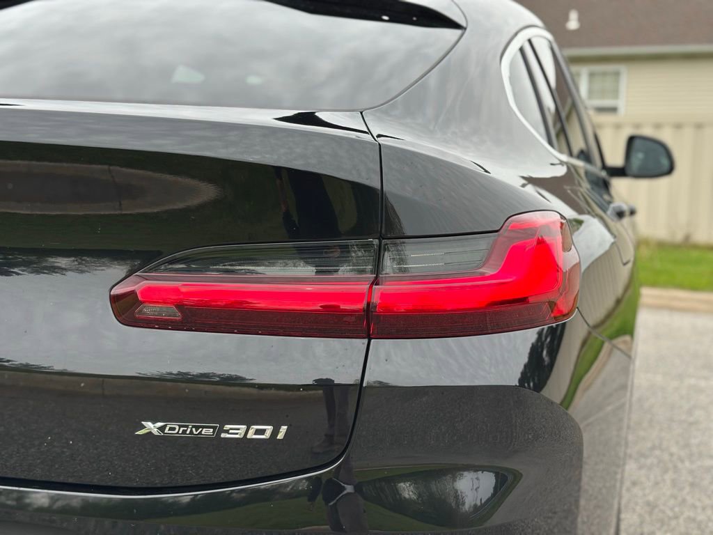 Certified 2023 BMW X4 xDrive30i w/ Premium Package AWD/4WD image 12