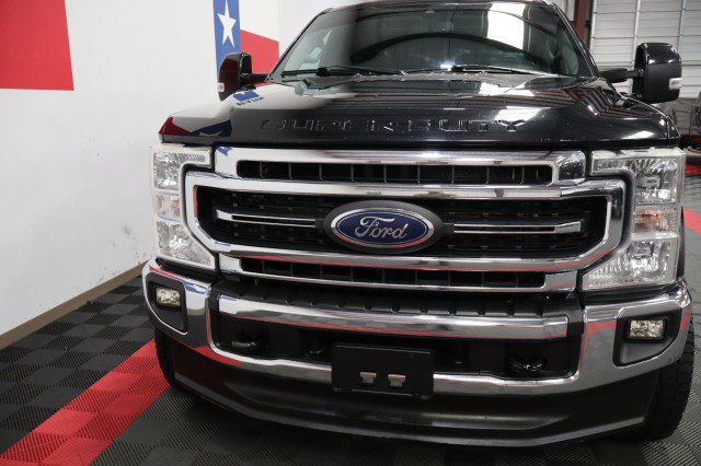 Used 2021 Ford F250 Lariat w/ Lariat Value Package AWD/4WD image 4