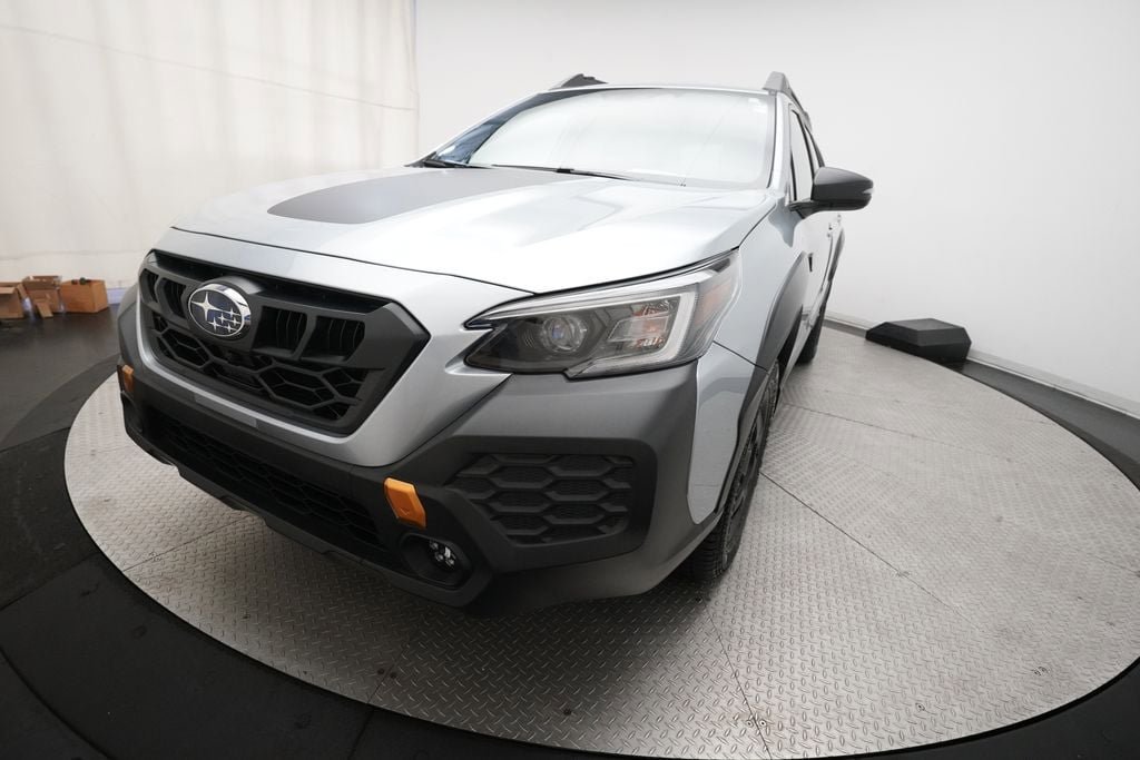 Certified 2025 Subaru Outback Wilderness AWD/4WD image 13