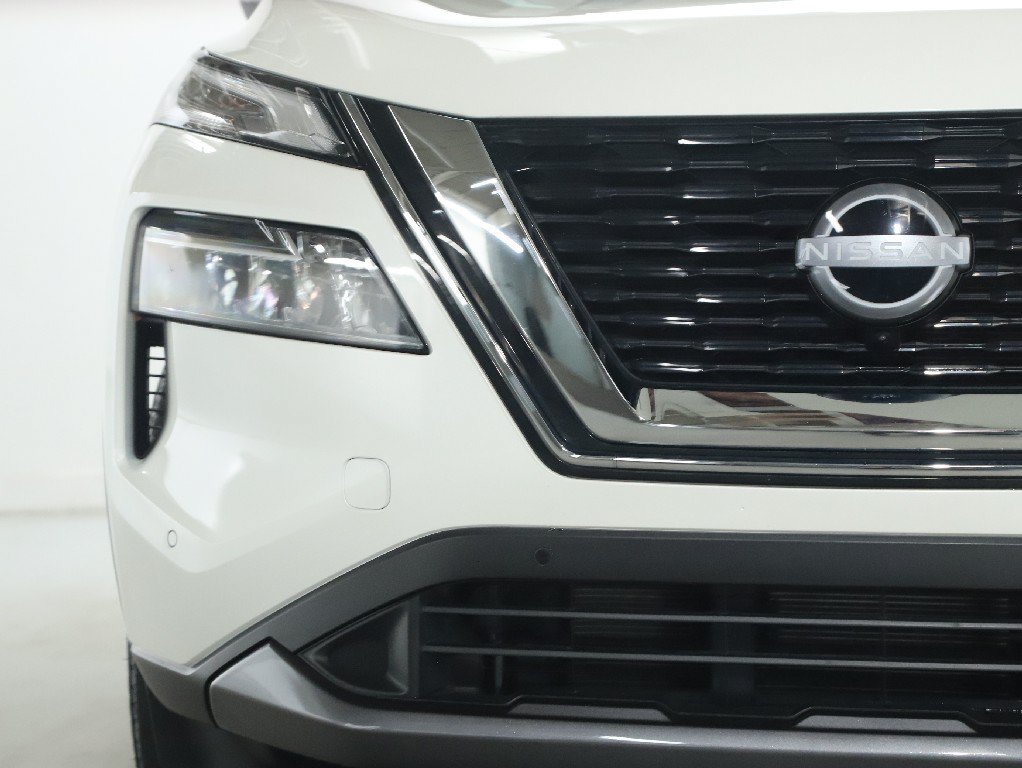 Certified 2023 Nissan Rogue SL w/ SL Premium Package AWD/4WD image 7