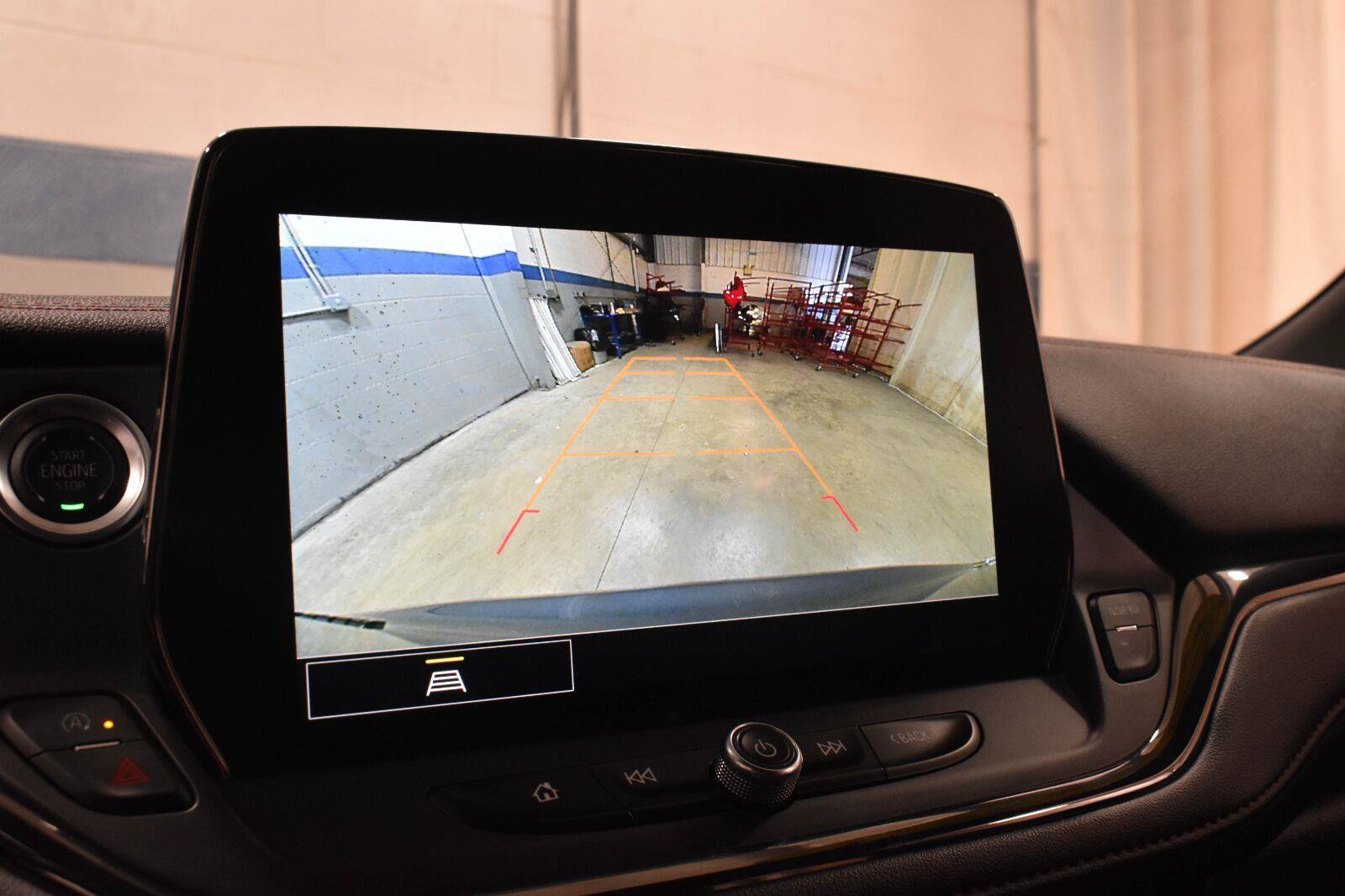 Used 2025 Chevrolet Blazer RS FWD image 17