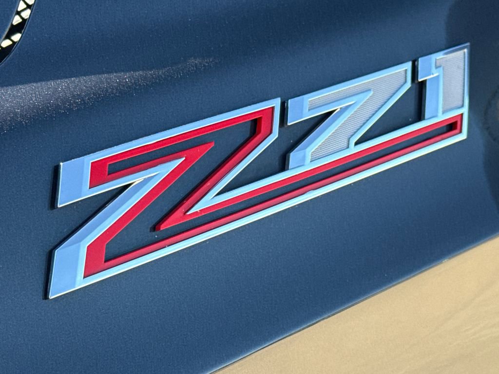 Used 2022 Chevrolet Tahoe Z71 w/ Luxury Package AWD/4WD image 6