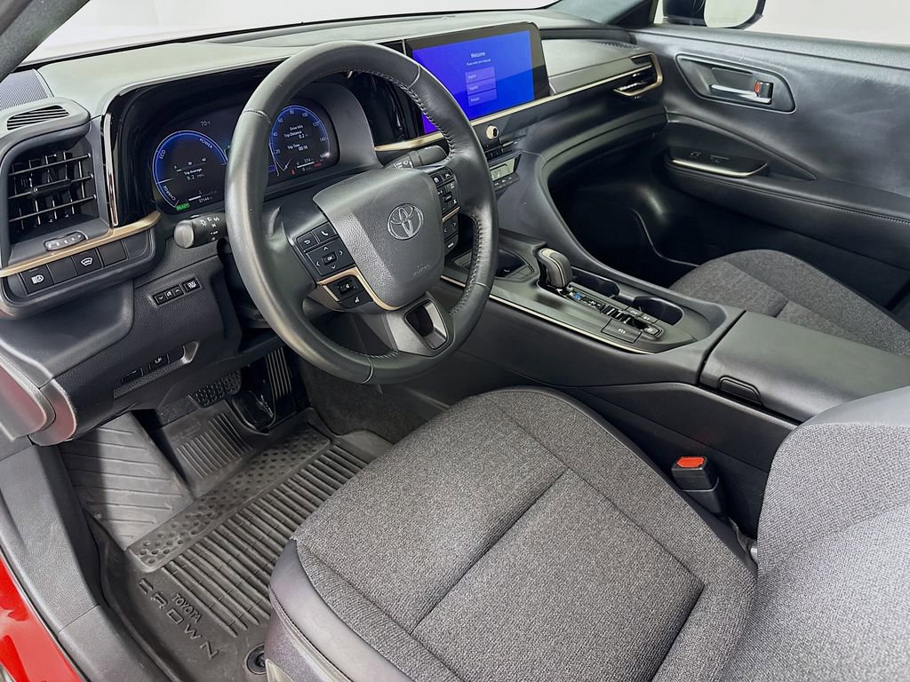 Certified 2023 Toyota Crown XLE image 10