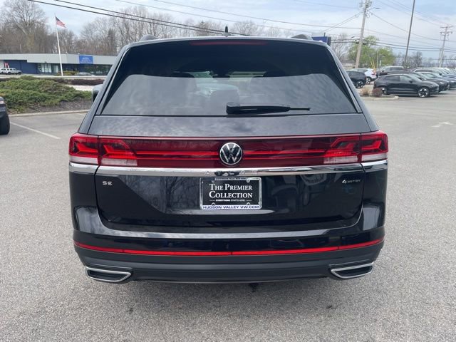 Certified 2025 Volkswagen Atlas SE image 3