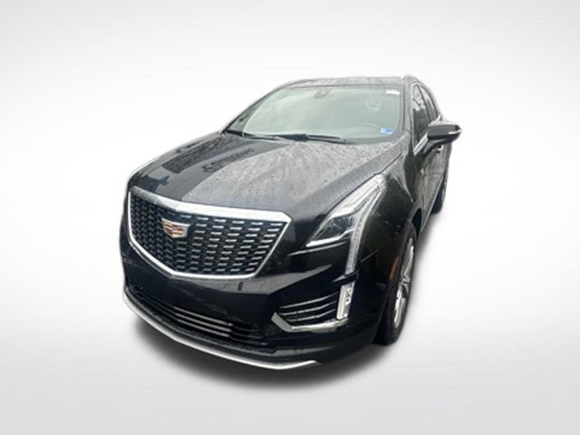 Certified 2023 Cadillac XT5 Premium Luxury FWD image 3