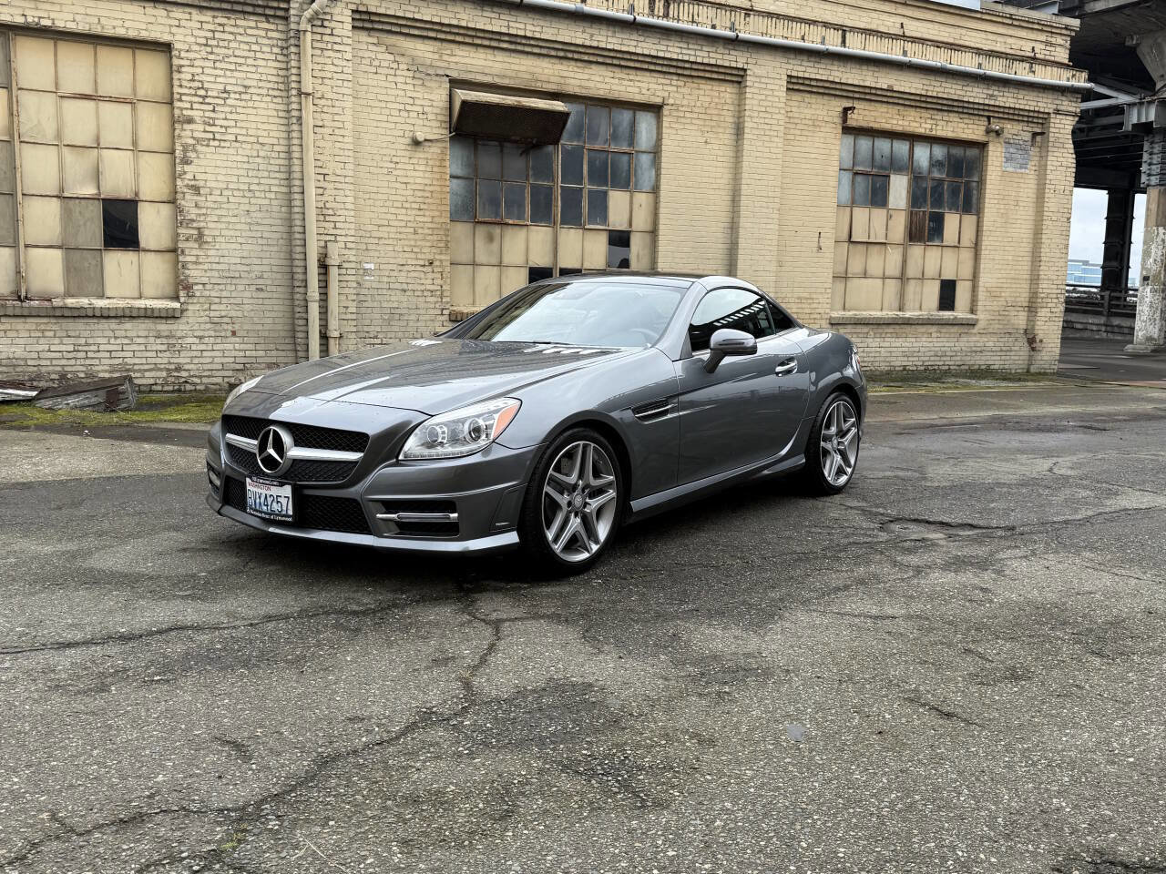 Used 2016 Mercedes-Benz SLK 350 image 2