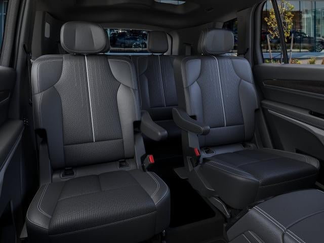 New 2027 Cadillac Vistiq Luxury AWD/4WD image 17