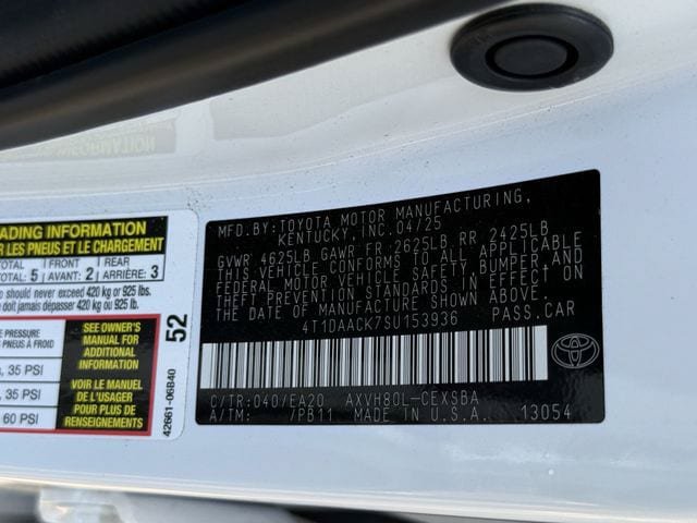 Used 2025 Toyota Camry SE FWD image 35