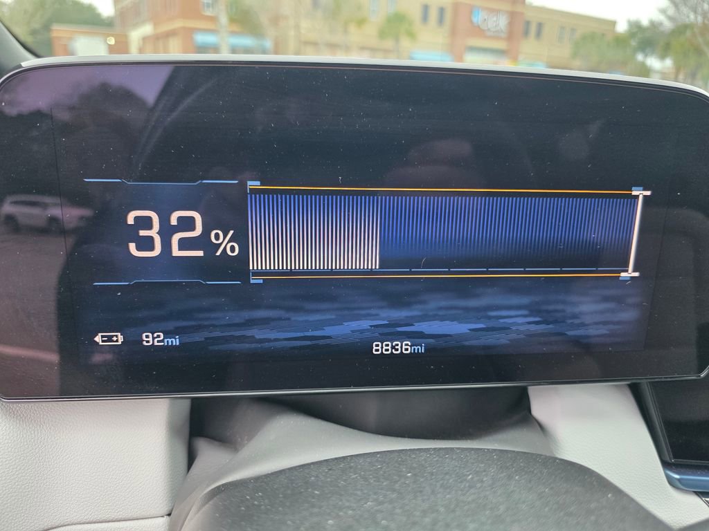 Used 2025 Chevrolet Equinox EV LT image 19