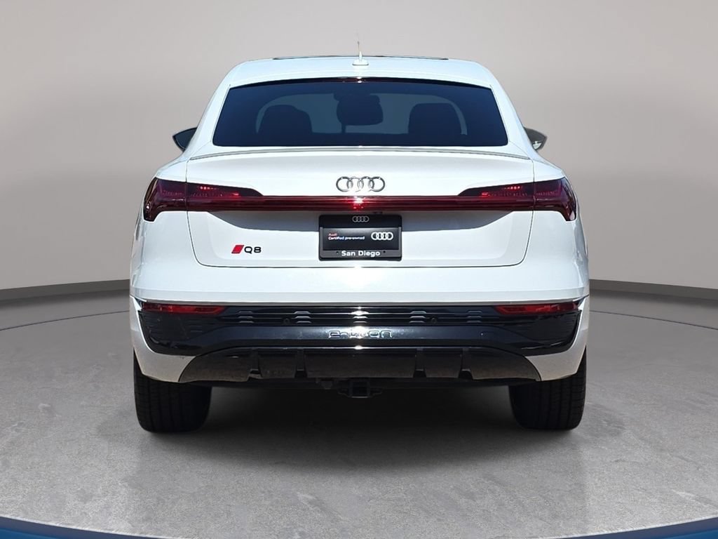 Certified 2024 Audi Q8 e-tron Prestige AWD/4WD image 7
