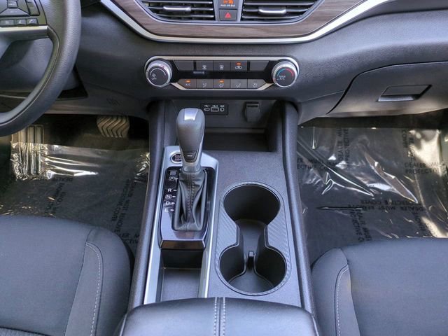 Used 2025 Nissan Altima 2.5 SV image 18