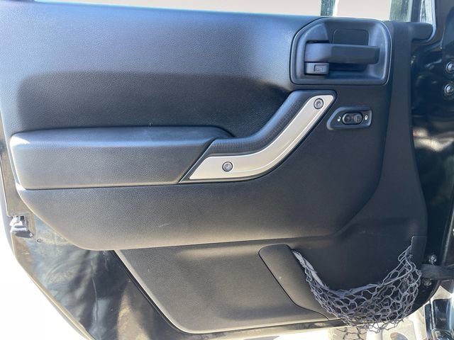 Used 2012 Jeep Wrangler Rubicon w/ Dual Top Group image 15