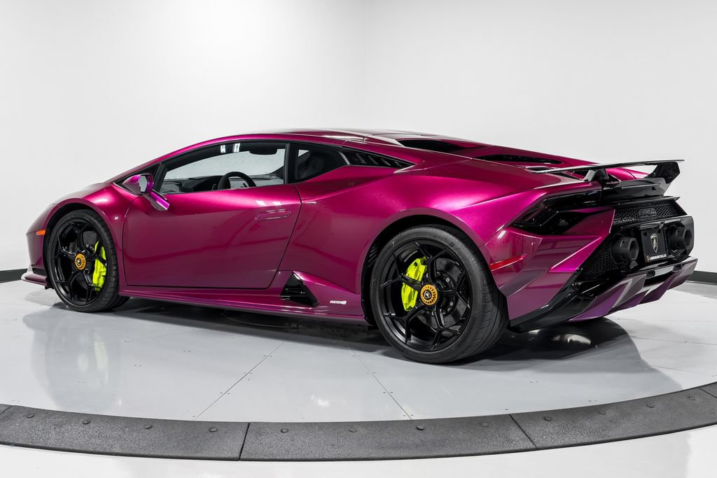 Used 2023 Lamborghini Huracan Tecnica RWD image 5