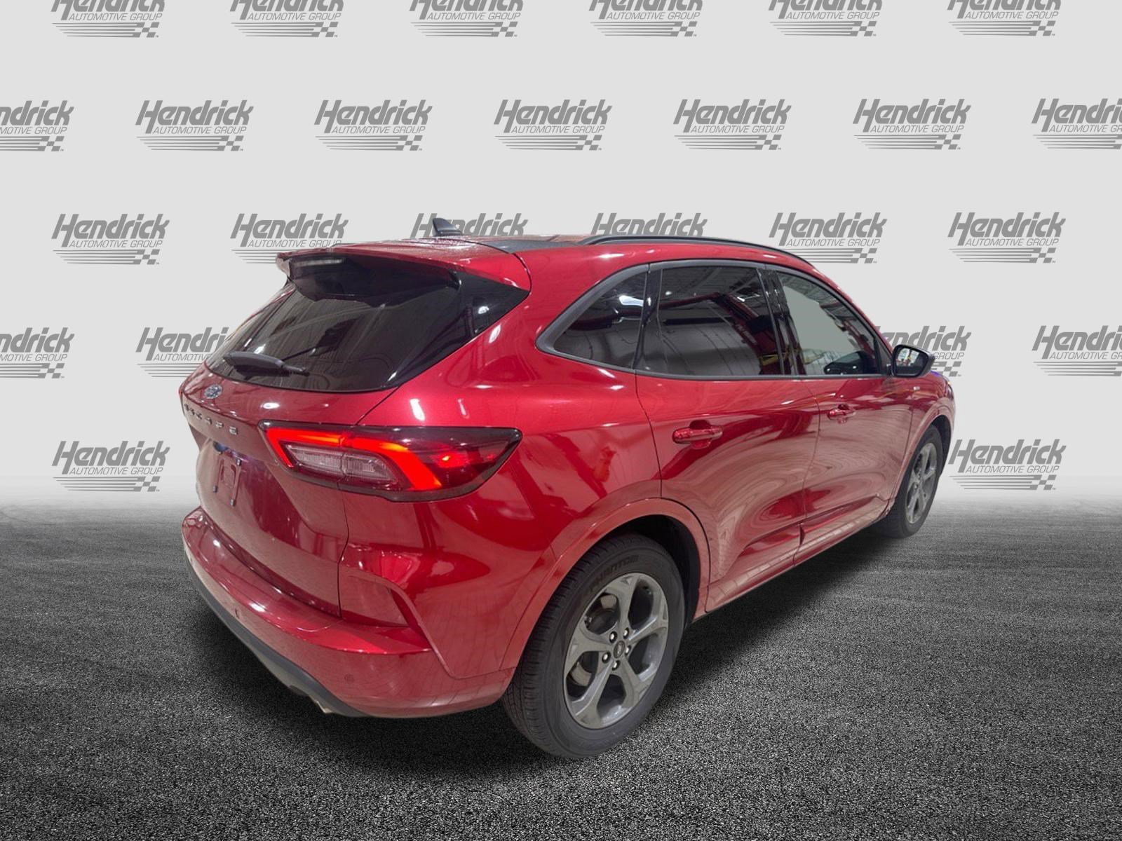 Used 2023 Ford Escape ST-Line w/ Tech Pack #1 FWD image 11