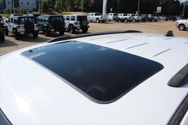 Certified 2022 Jeep Grand Cherokee Limited RWD image 18