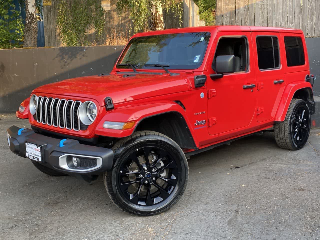Used 2024 Jeep Wrangler Unlimited Sahara AWD/4WD image 1