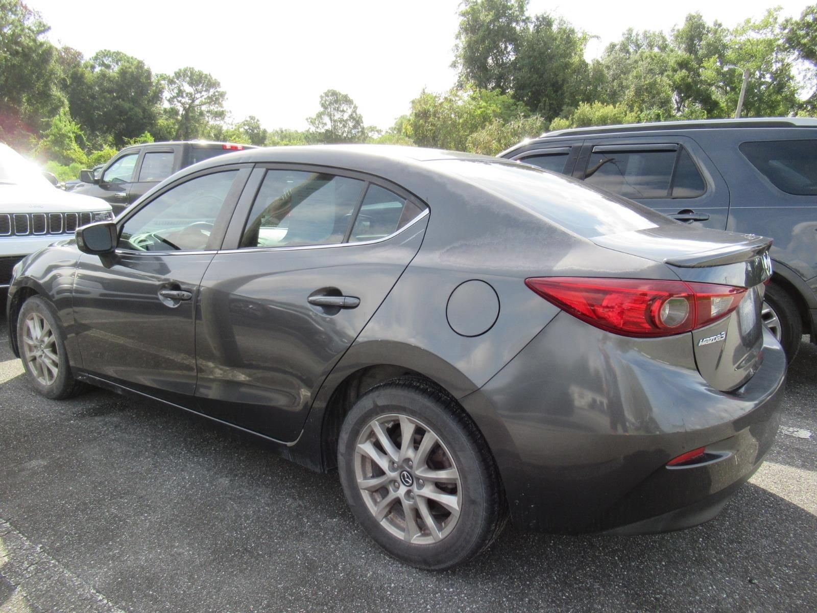 Used 2014 MAZDA MAZDA3 i Touring FWD image 3