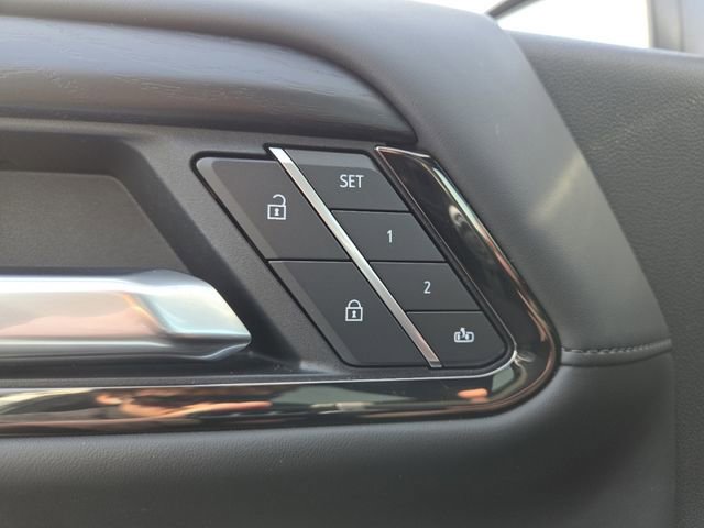 Used 2025 GMC Sierra 1500 AT4X image 11