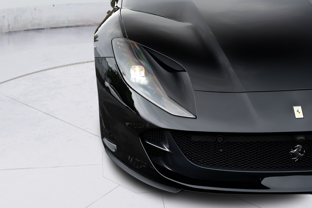 Used 2021 Ferrari 812 GTS RWD image 6