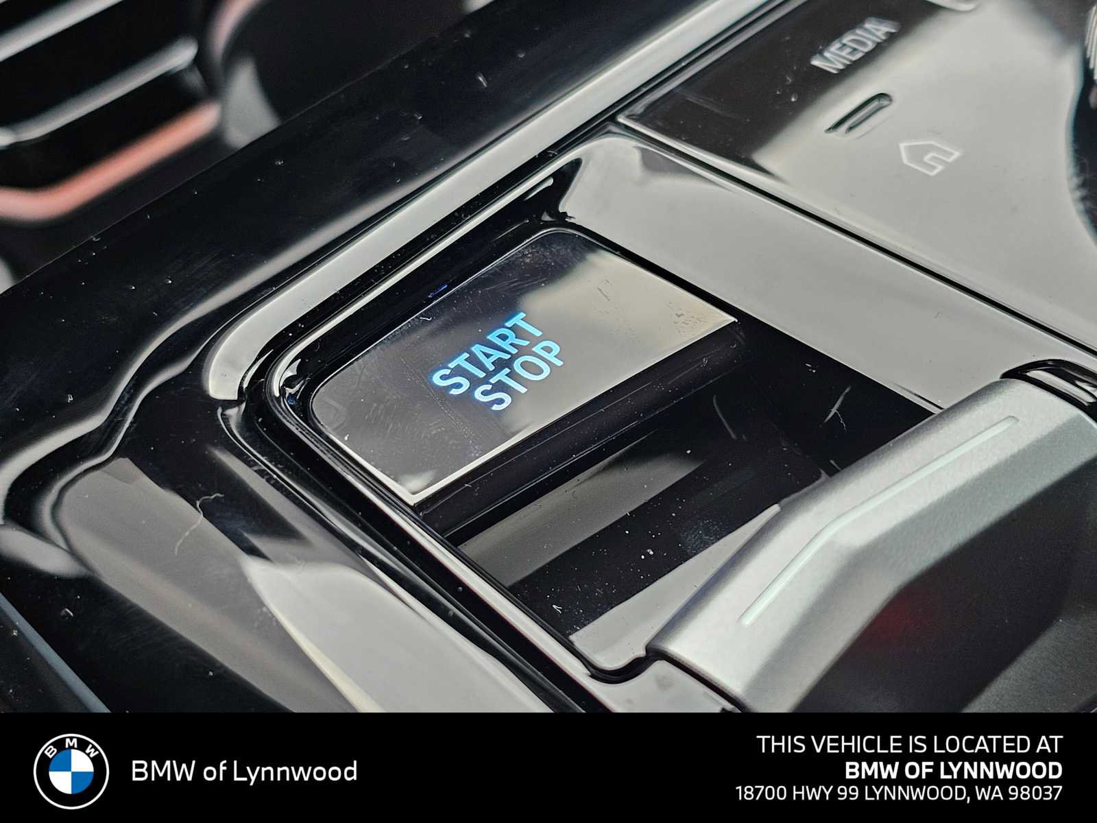 New 2026 BMW i5 eDrive40 w/ M Sport Package AWD/4WD image 34