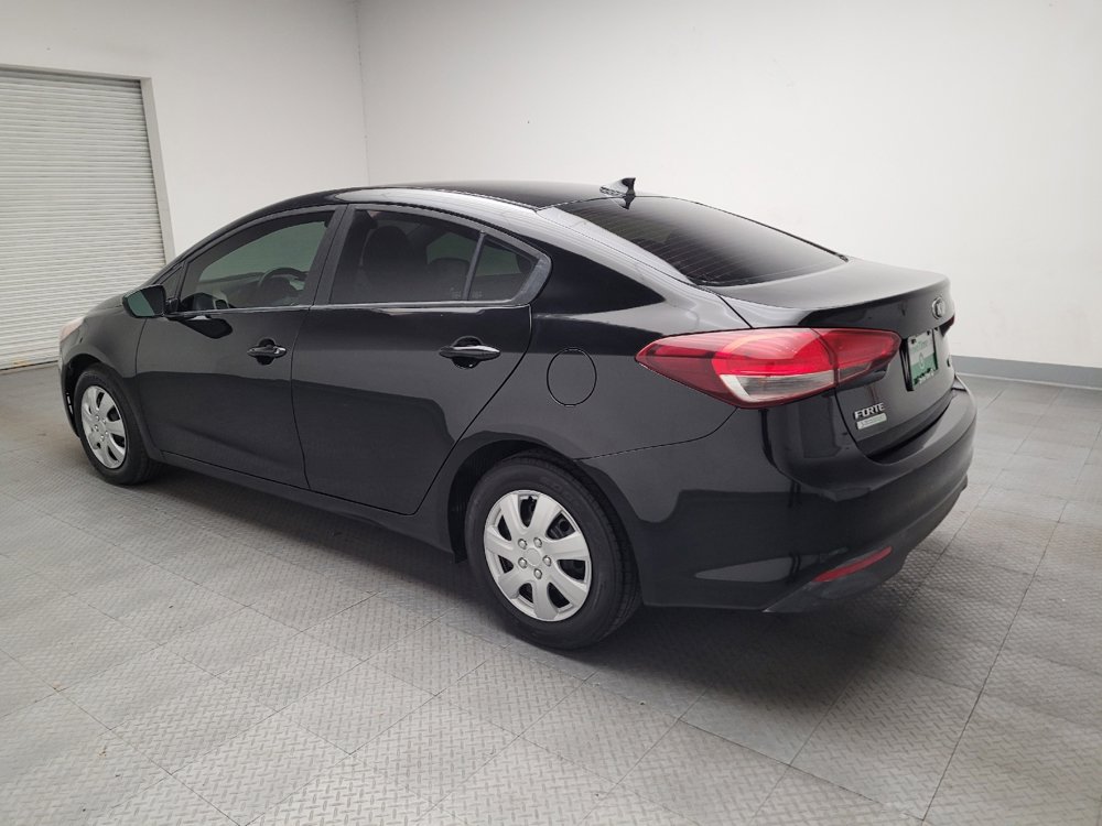 Used 2017 Kia Forte LX FWD image 3