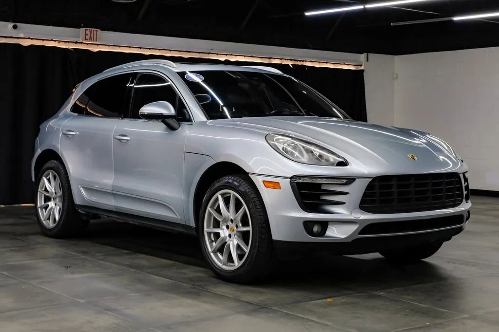 Used 2017 Porsche Macan S AWD/4WD image 9