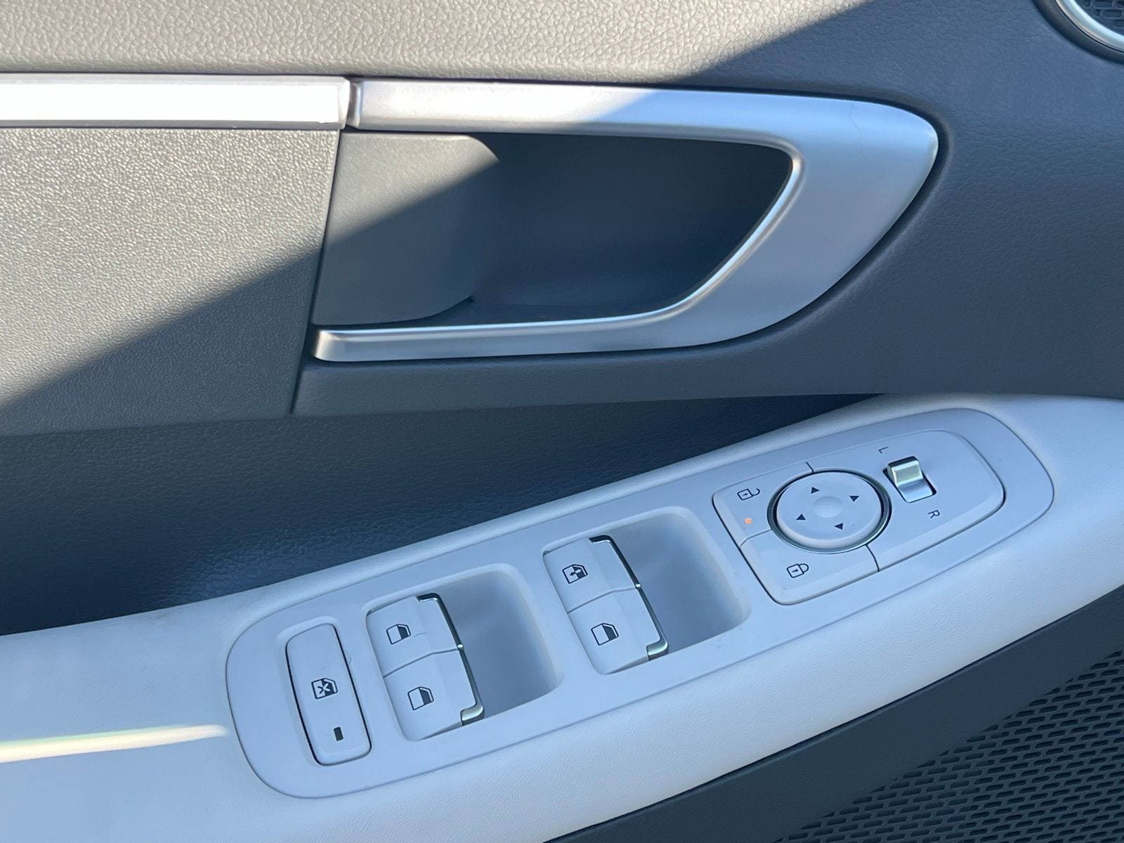 New 2026 Hyundai Sonata SE FWD image 23