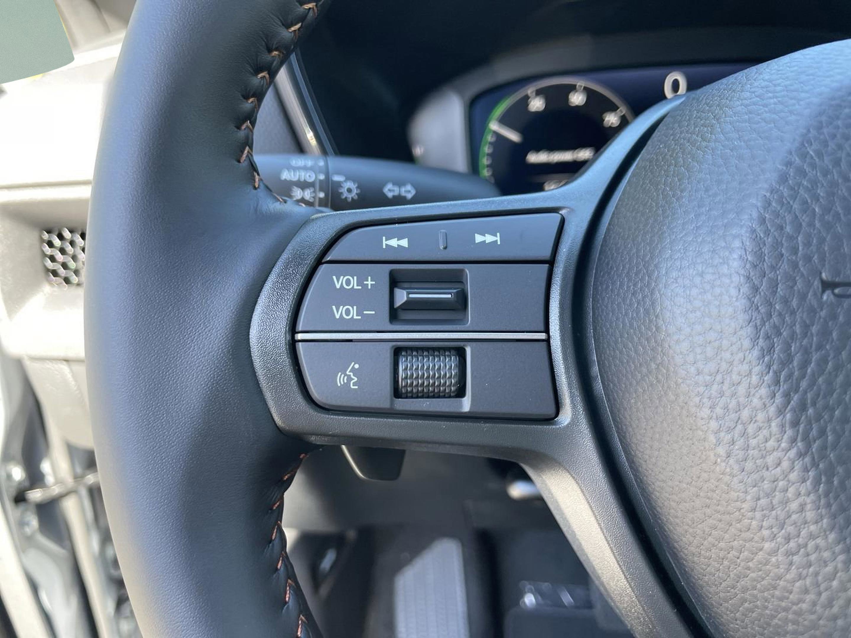 Used 2026 Honda CR-V Sport-L image 14