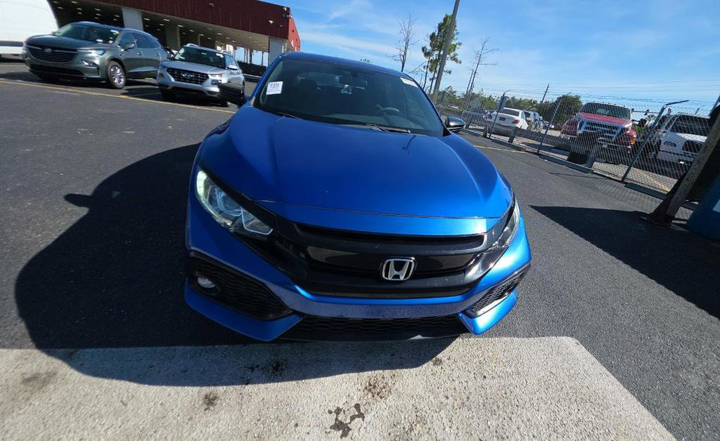 Used 2018 Honda Civic EX image 2