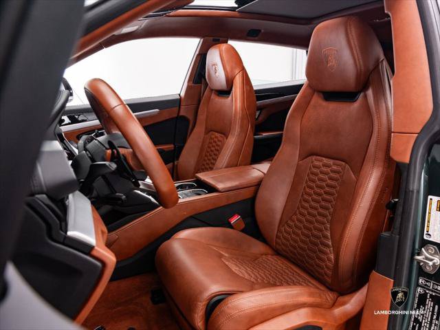 Used 2021 Lamborghini Urus AWD/4WD image 28