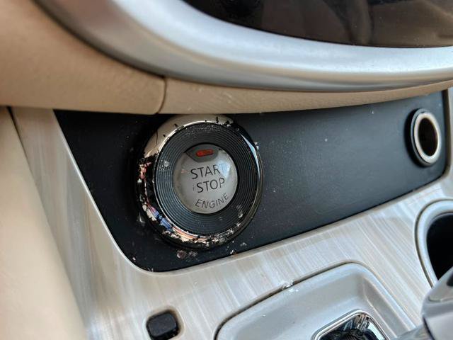 Used 2016 Nissan Murano SV w/ Premium Package FWD image 31