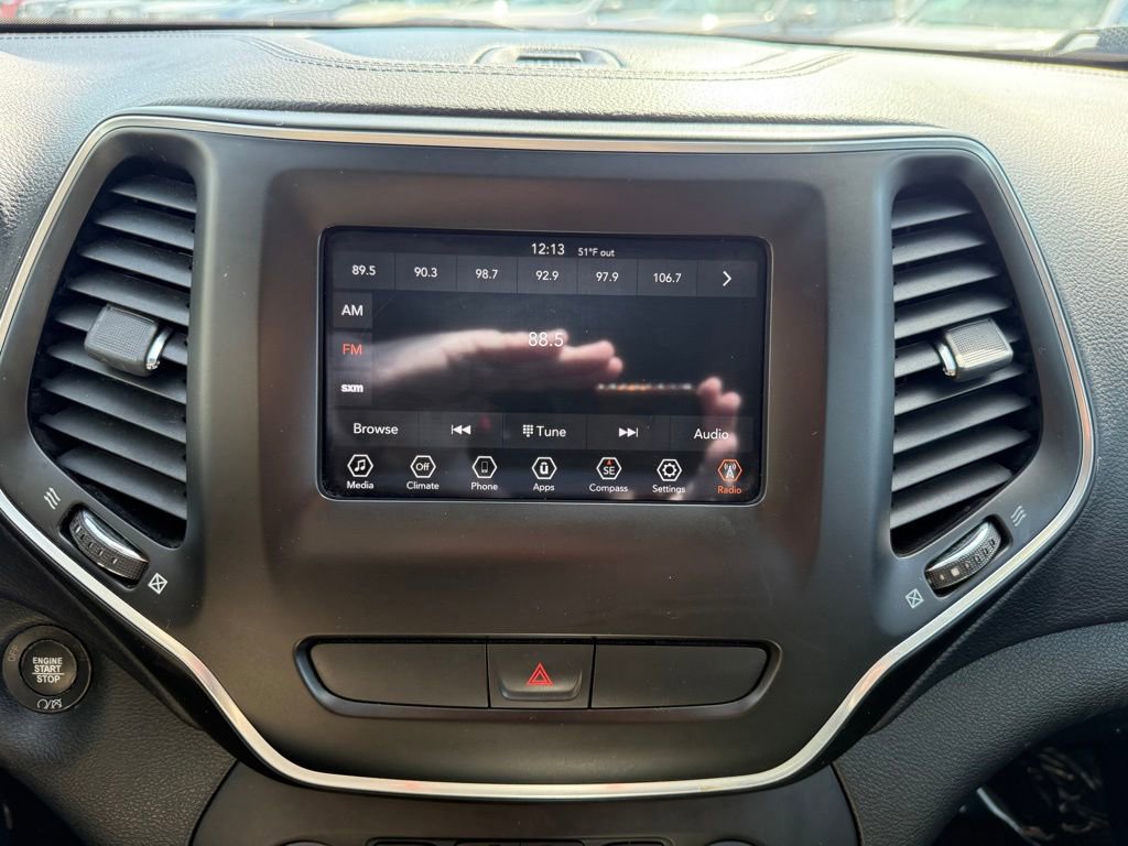 Used 2019 Jeep Cherokee Latitude Plus image 26