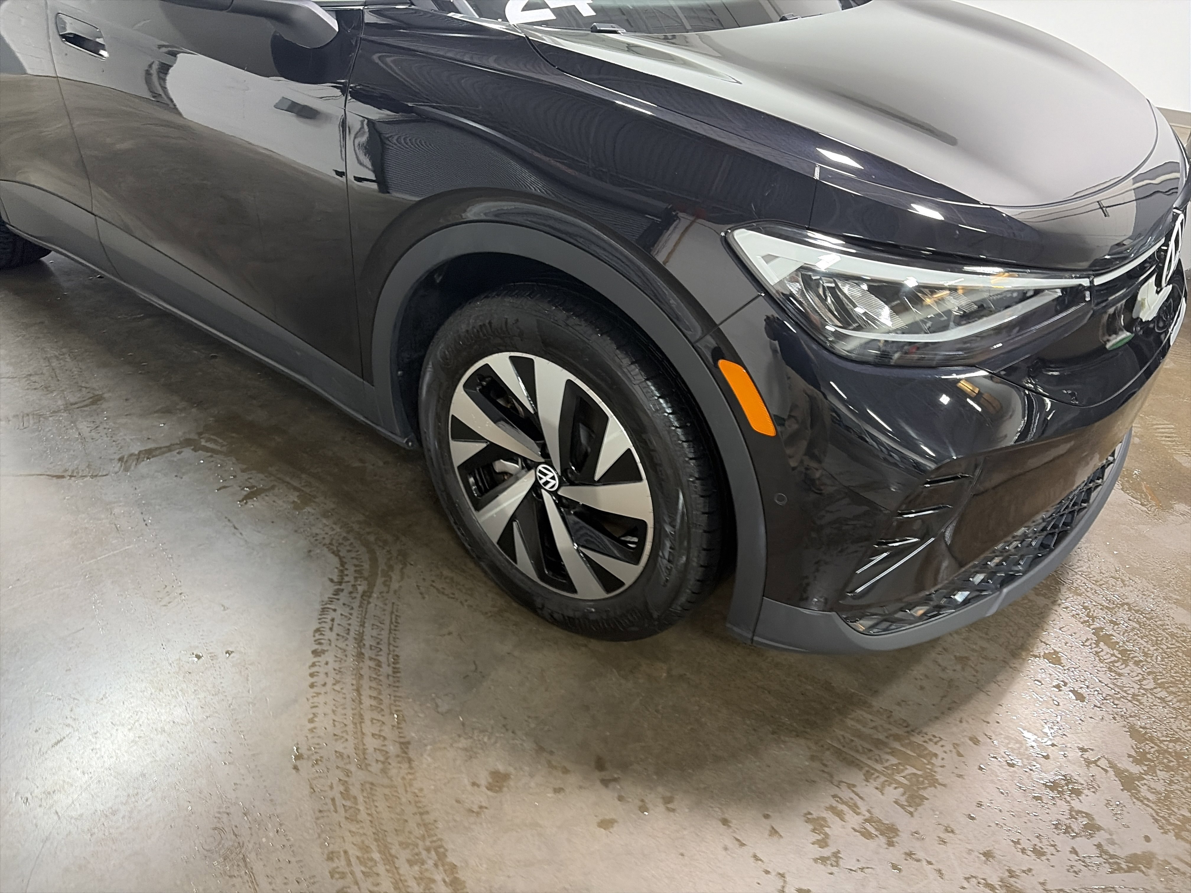 Certified 2024 Volkswagen ID.4 2WD image 33