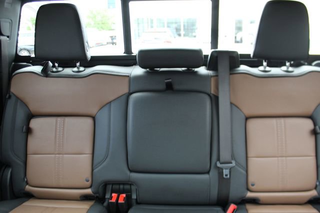 Used 2024 Chevrolet Silverado 1500 High Country AWD/4WD image 29