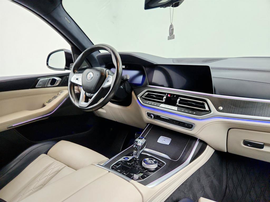 Used 2022 BMW ALPINA XB7 AWD/4WD image 27