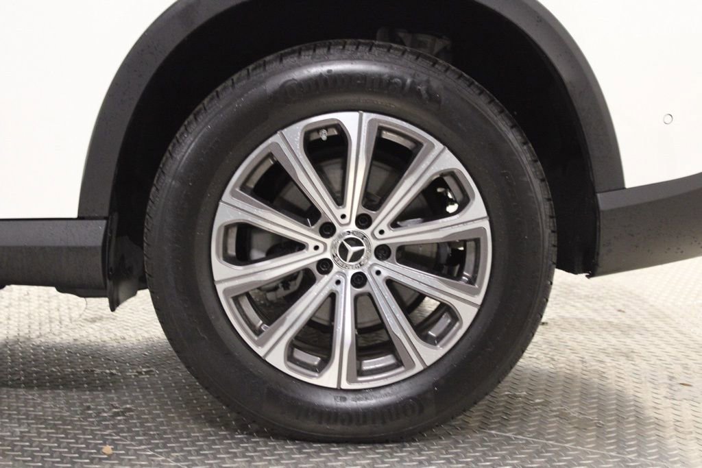 Used 2024 Mercedes-Benz GLC 300 image 14