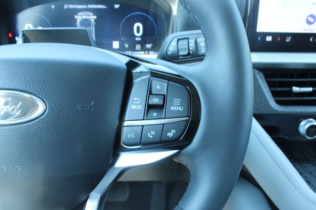 Used 2025 Ford Explorer Platinum w/ Ultimate Package AWD/4WD image 27