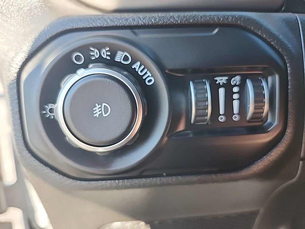 Certified 2019 Jeep Wrangler Unlimited Sport S image 33