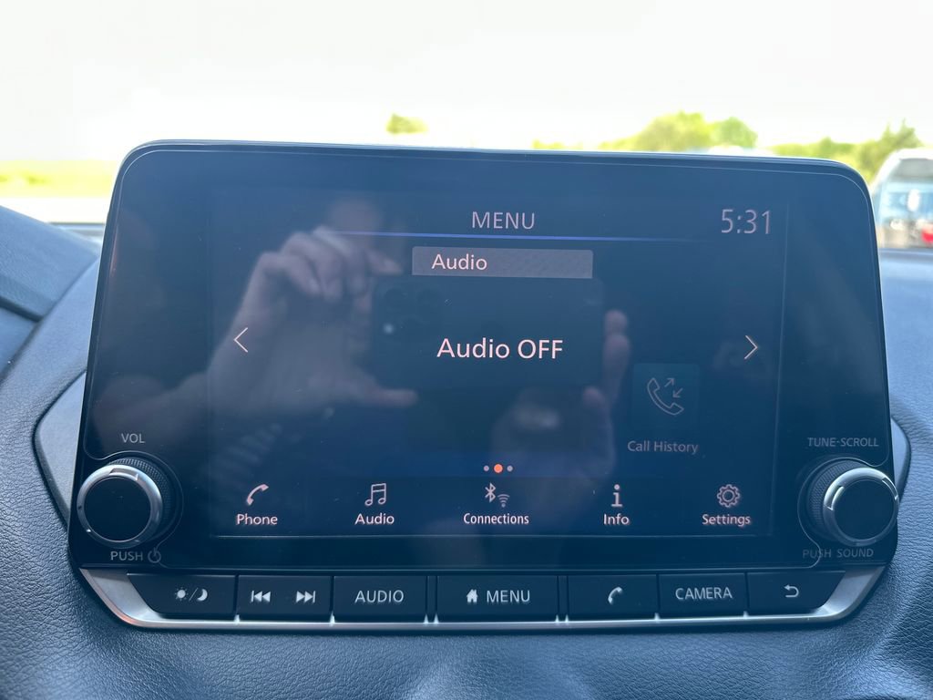 Used 2020 Nissan Sentra SV w/ Electronics Package FWD image 19