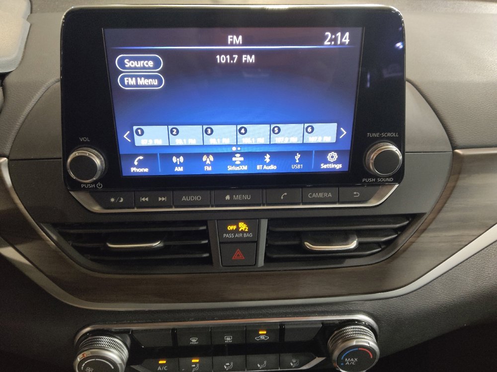 Used 2024 Nissan Altima 2.5 SV image 25