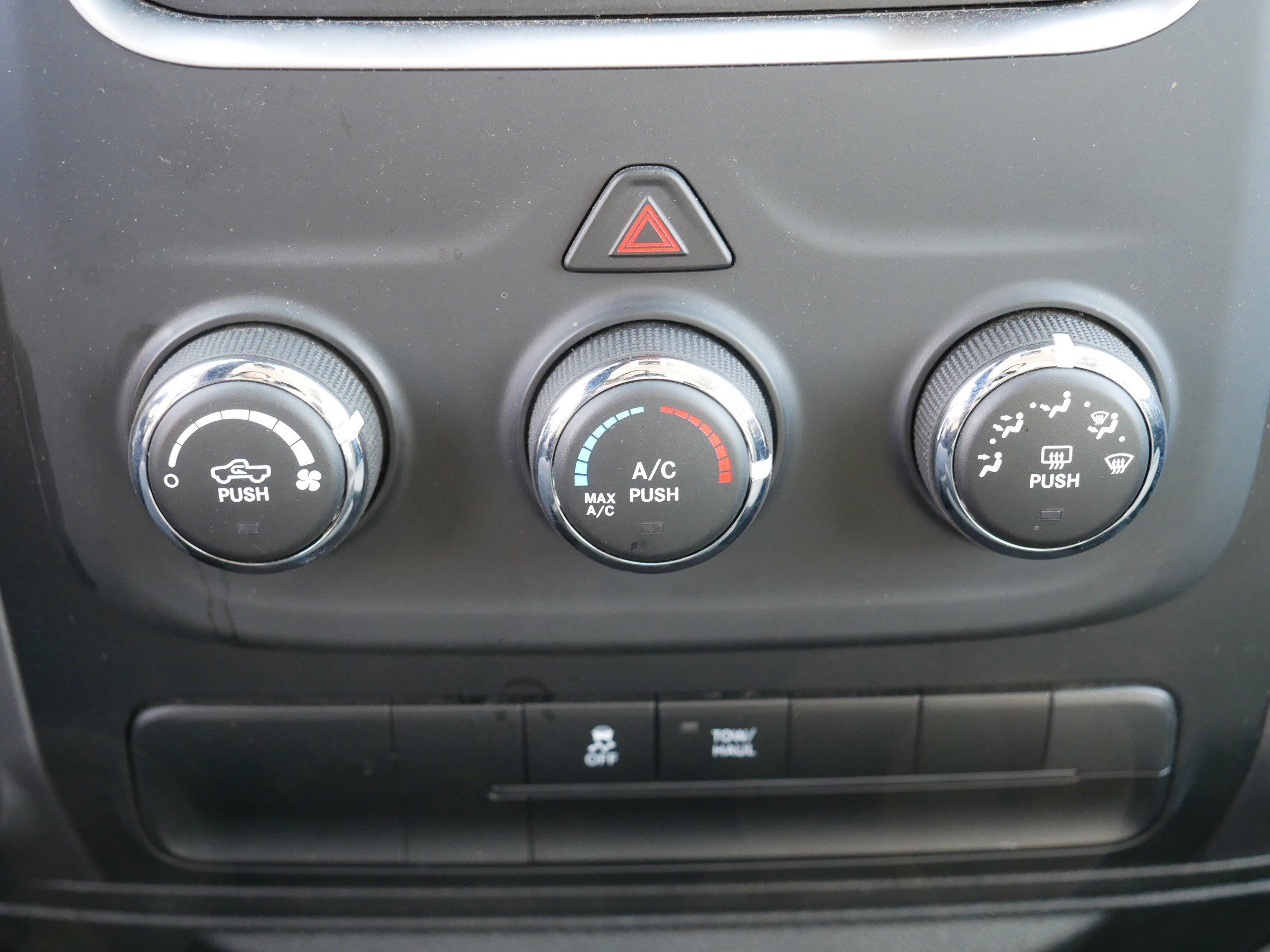 Certified 2024 RAM 1500 Classic SLT image 23