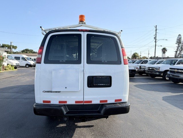 Used 2008 Chevrolet Express 3500 RWD image 7
