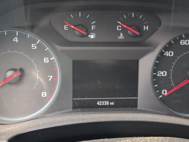 Used 2023 Chevrolet Traverse LS w/ Safety Package FWD image 8