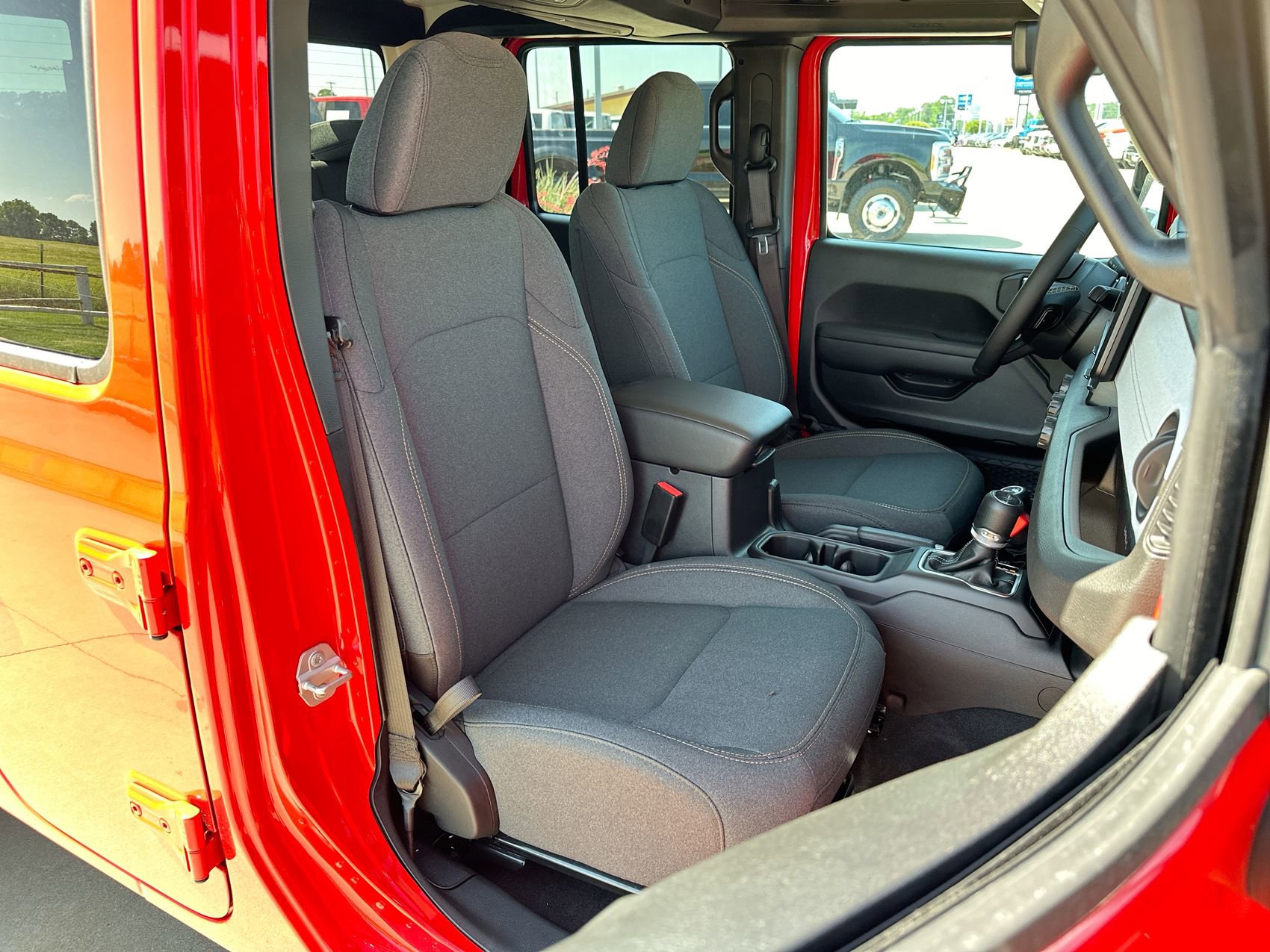 New 2024 Jeep Gladiator Sport AWD/4WD image 25