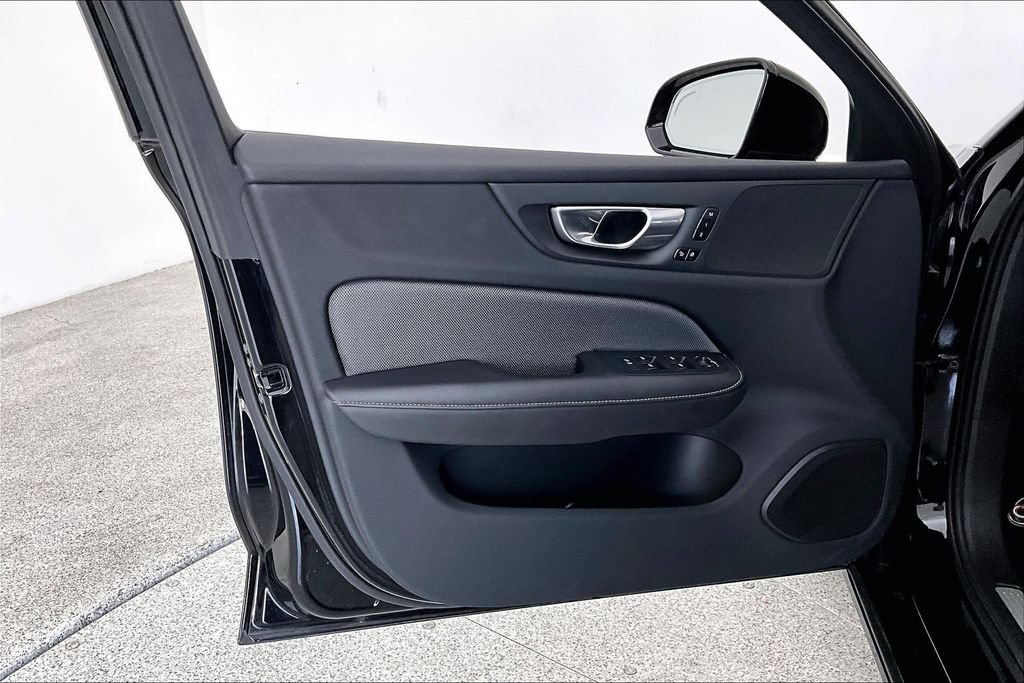 Used 2024 Volvo S60 B5 Plus w/ Climate Package FWD image 22