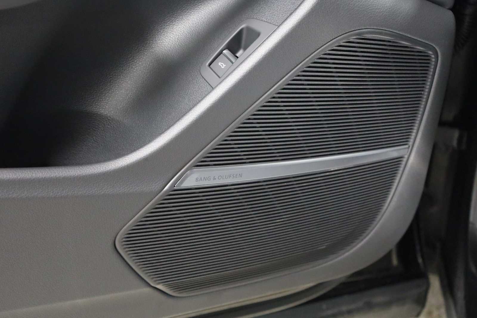 New 2026 Audi Q8 Premium Plus image 17