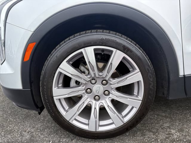 Used 2021 Cadillac XT4 Premium Luxury w/ Cold Weather Package AWD/4WD image 14